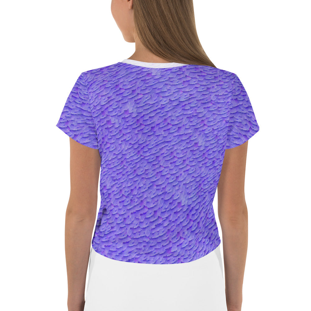 Retro groove crop top t-shirt in stylish fit.