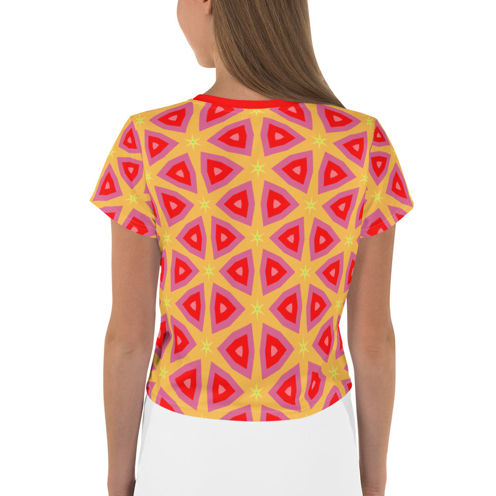 Trendy Digital Wave Crop Tee for casual wear.