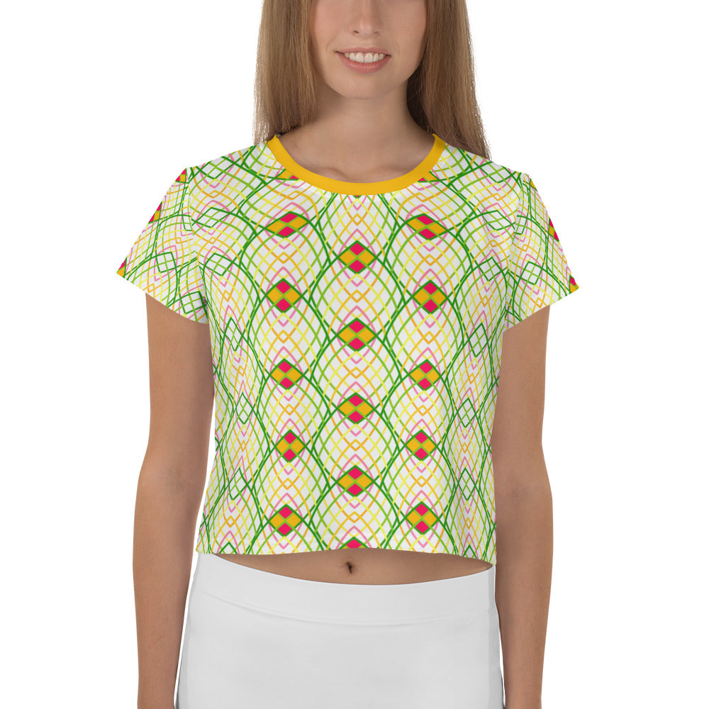 Stylish kaleidoscope crop t-shirt for women