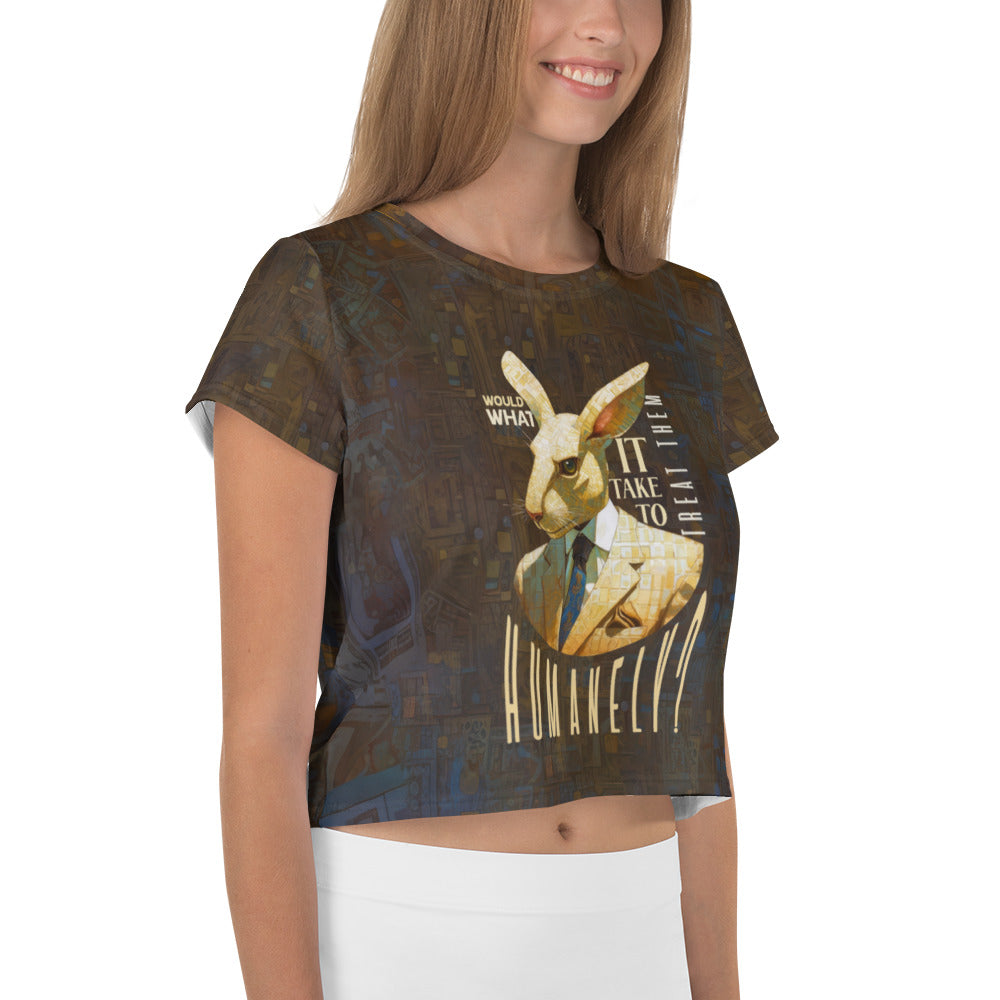 Comfortable and chic corgi crop tee for women's fashion.