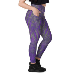 Comfortable and practical Purple Leggings with pockets for running and yoga