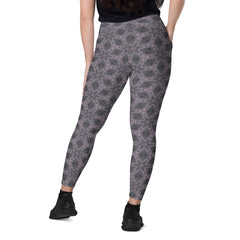 Stylish crossover leggings with abstract design and pocket detail