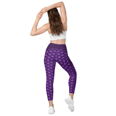 Fashion and fitness merge in the Zenith Zen Tristar Crossover Leggings at the gym.