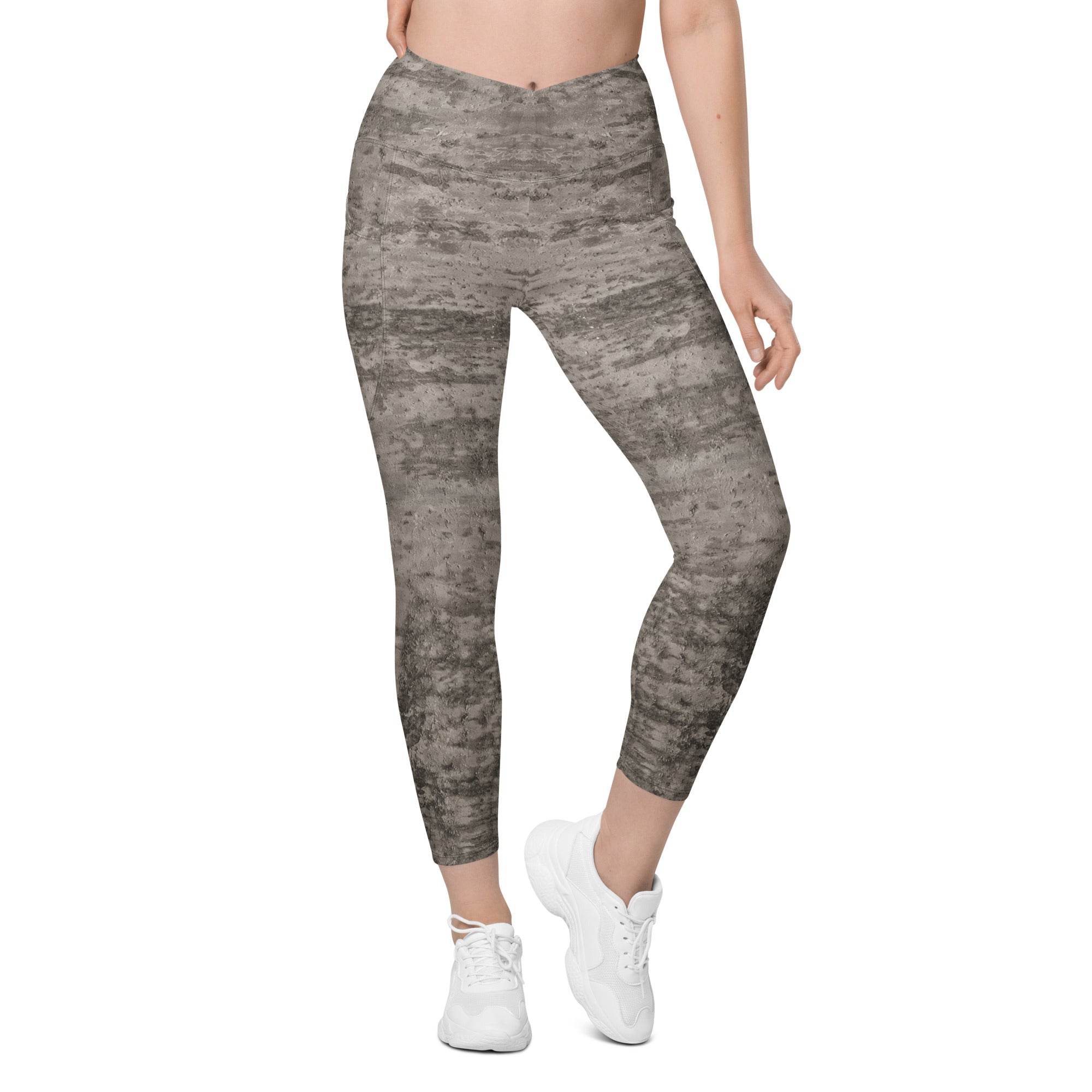 Versatile Crossover Leggings with Mesh Detail for All Occasions