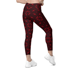 Comfortable crossover leggings with striped design and practical pockets.
