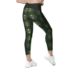 Versatile mosaic leggings with pockets for active wear