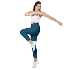 Leaf pattern leggings with pockets, capturing the essence of a forest canopy for the nature enthusiast.
