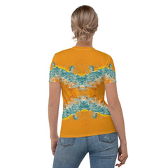 Soft and stylish Surfing 5-30 Tee, perfect for days by the sea