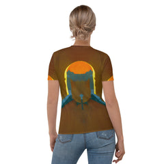 SurArt 81 Women's Tee - Effortless style for all occasions.