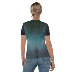 Stylish and spooky Skeleton Chic women's tee, perfect for adding a gothic touch to any outfit.