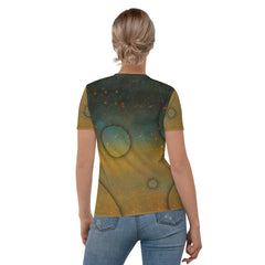 Graceful Goat All-Over Print Women's Crew Neck T-Shirt