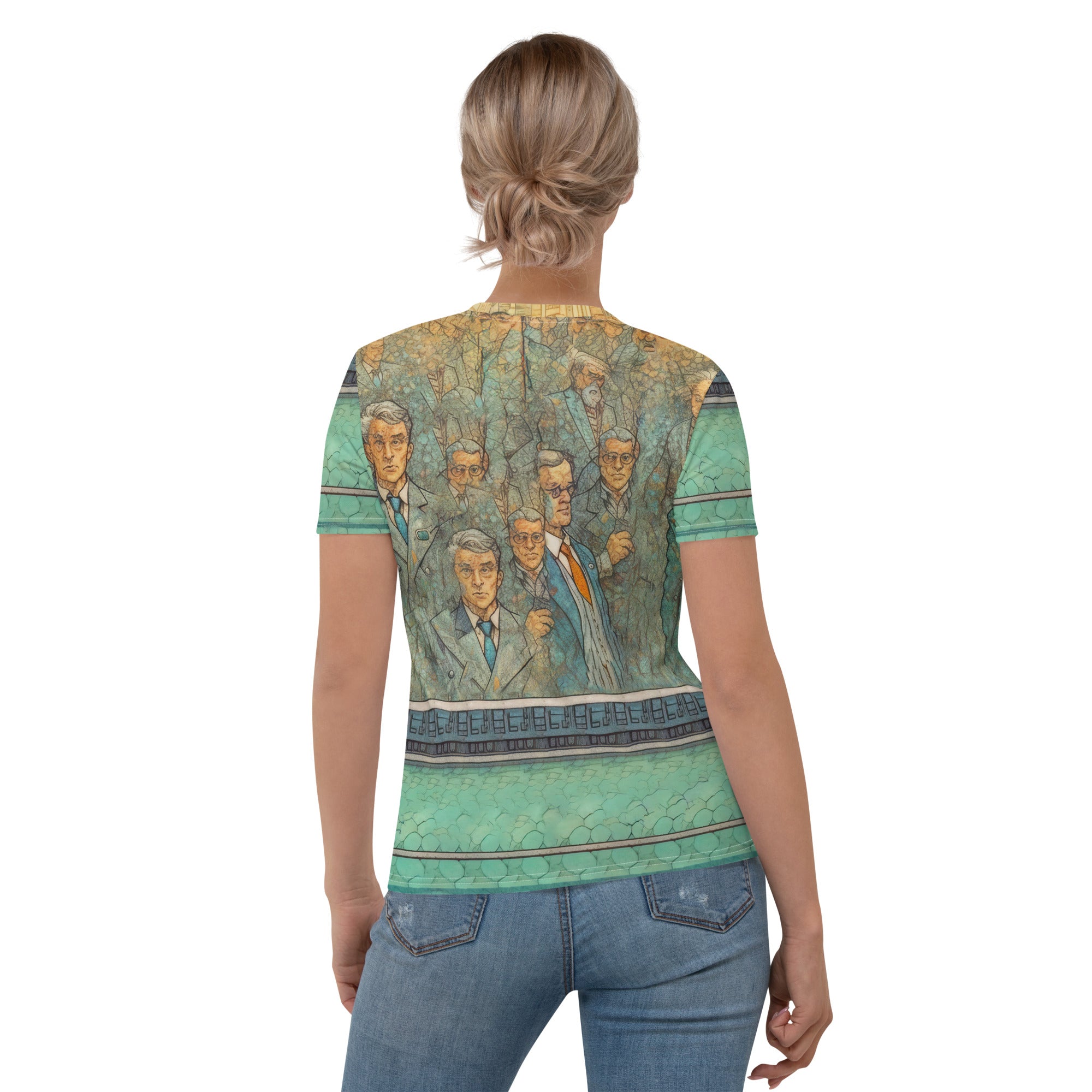 Elegant women's t-shirt with Moose design.