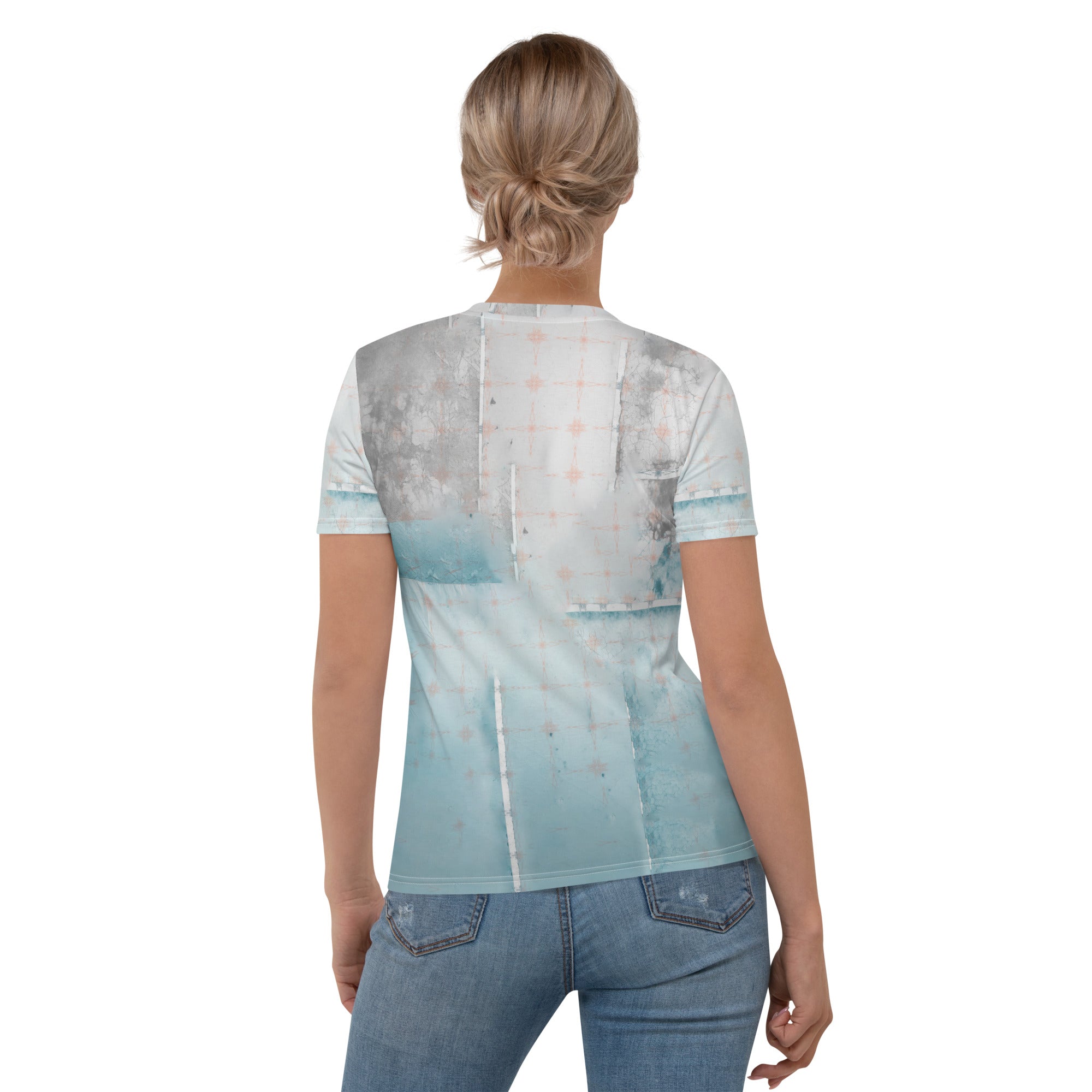 Elegant lotus pattern on stylish women's crew neck shirt.