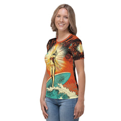 Dreamy Surfer Crew Neck Tee - Beyond T-shirts