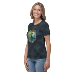 Jazzy Cat Saxophonist All-Over Print Women's Crew Neck T-Shirt