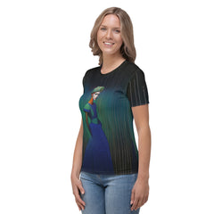 Versatile and comfortable women's crew neck t-shirt in side view