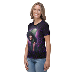 Woman wearing Artistic Vision printed crewneck t-shirt