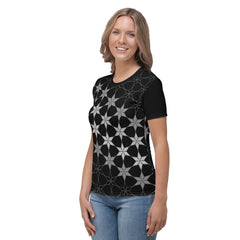 Casual crewneck tee with geometric design for women