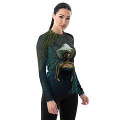 Elegant rash guard with avant-garde patterns for women.