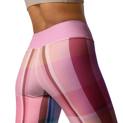 Artistic yoga leggings with a vivid kaleidoscope print, designed to inspire creativity and movement in your workouts.