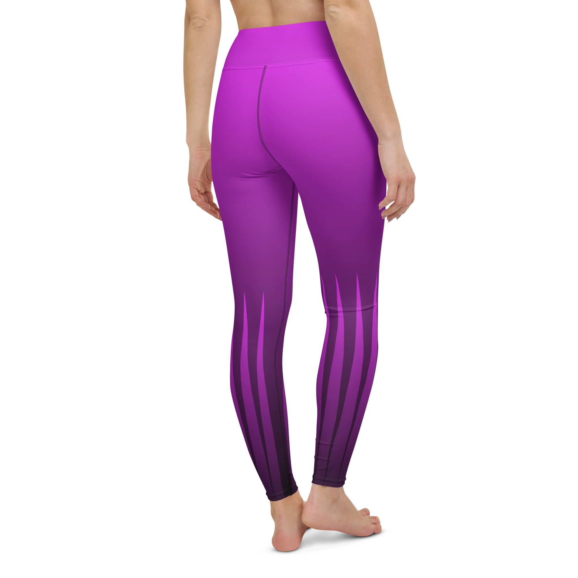 Let the soothing colors of the ocean inspire your practice with these beautifully designed Serene Ocean Leggings.
