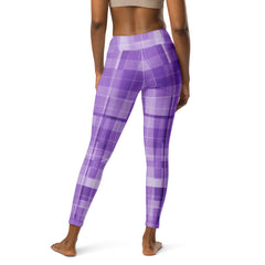 Close-up of the vibrant indigo color and fabric quality of the yoga leggings.