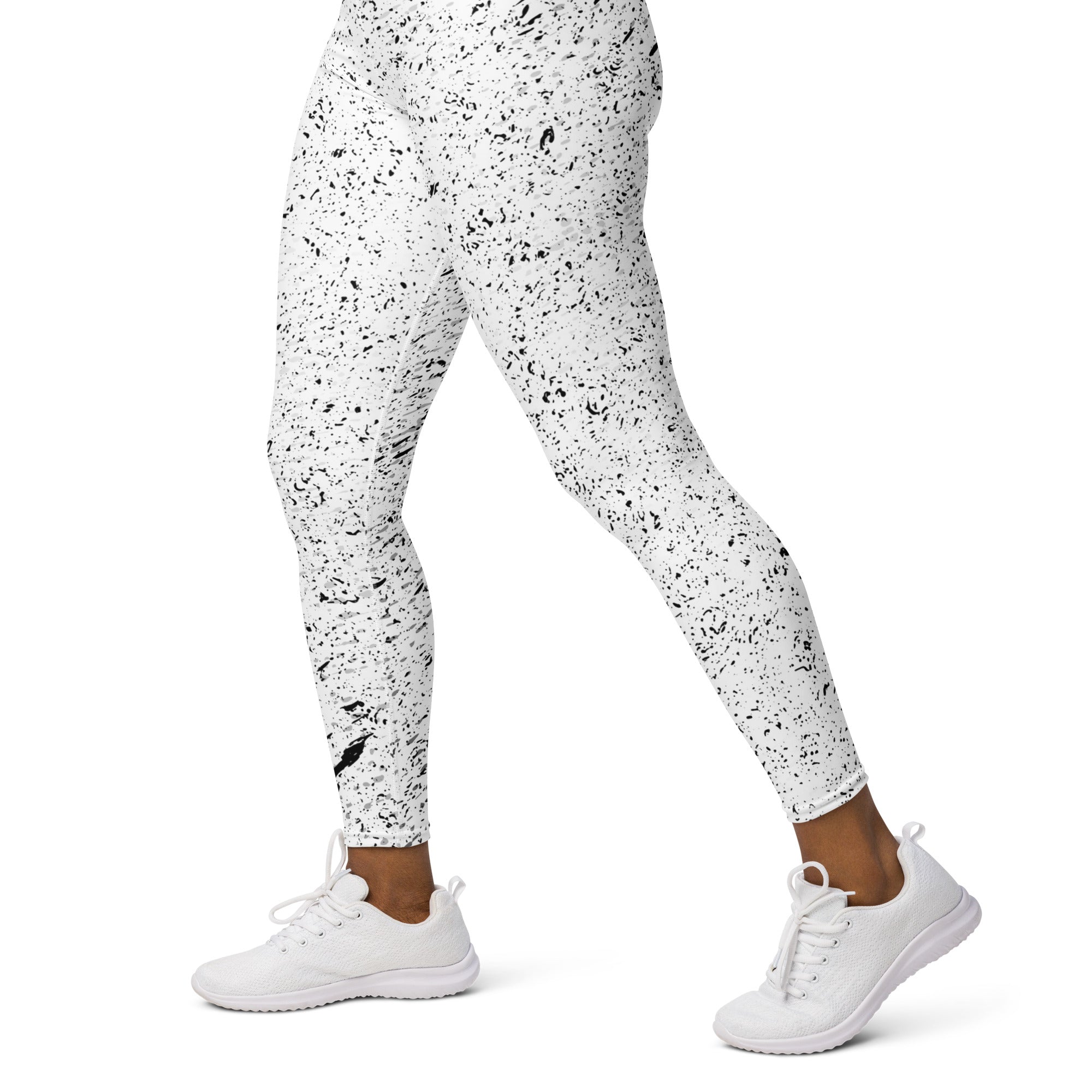 Blissful Bend Yoga Leggings styled with a fitness outfit.