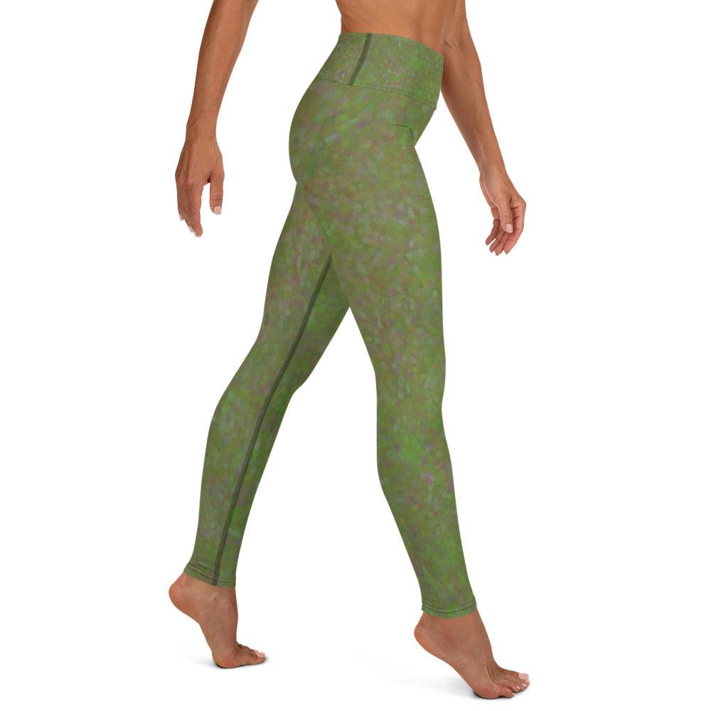 Woman wearing Glitter-16 yoga leggings in yoga pose