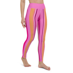 Kaleidoscopic Bliss Yoga Leggings featuring a burst of mesmerizing colors for an uplifting yoga experience.
