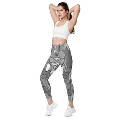 Trendy V crossover leggings with pockets for active lifestyles.