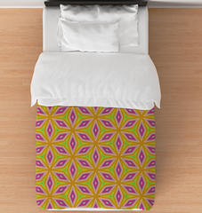 Comforter with serene blue ocean wave design for a peaceful sleep