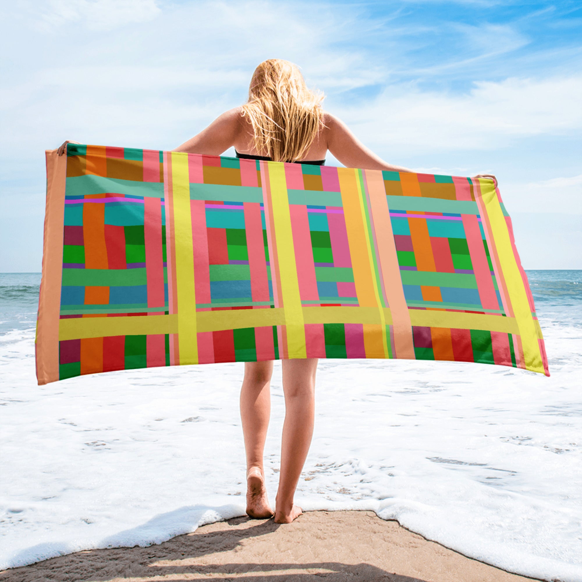 Psychedelic Prism Bath Towel featuring a kaleidoscope of colors for a vibrant bathroom look.