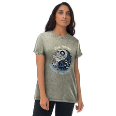 Casual unisex t-shirt in denim with deep sea print.