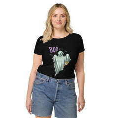 Women's organic Halloween tee with cat design, ideal for cat lovers embracing spooky style.