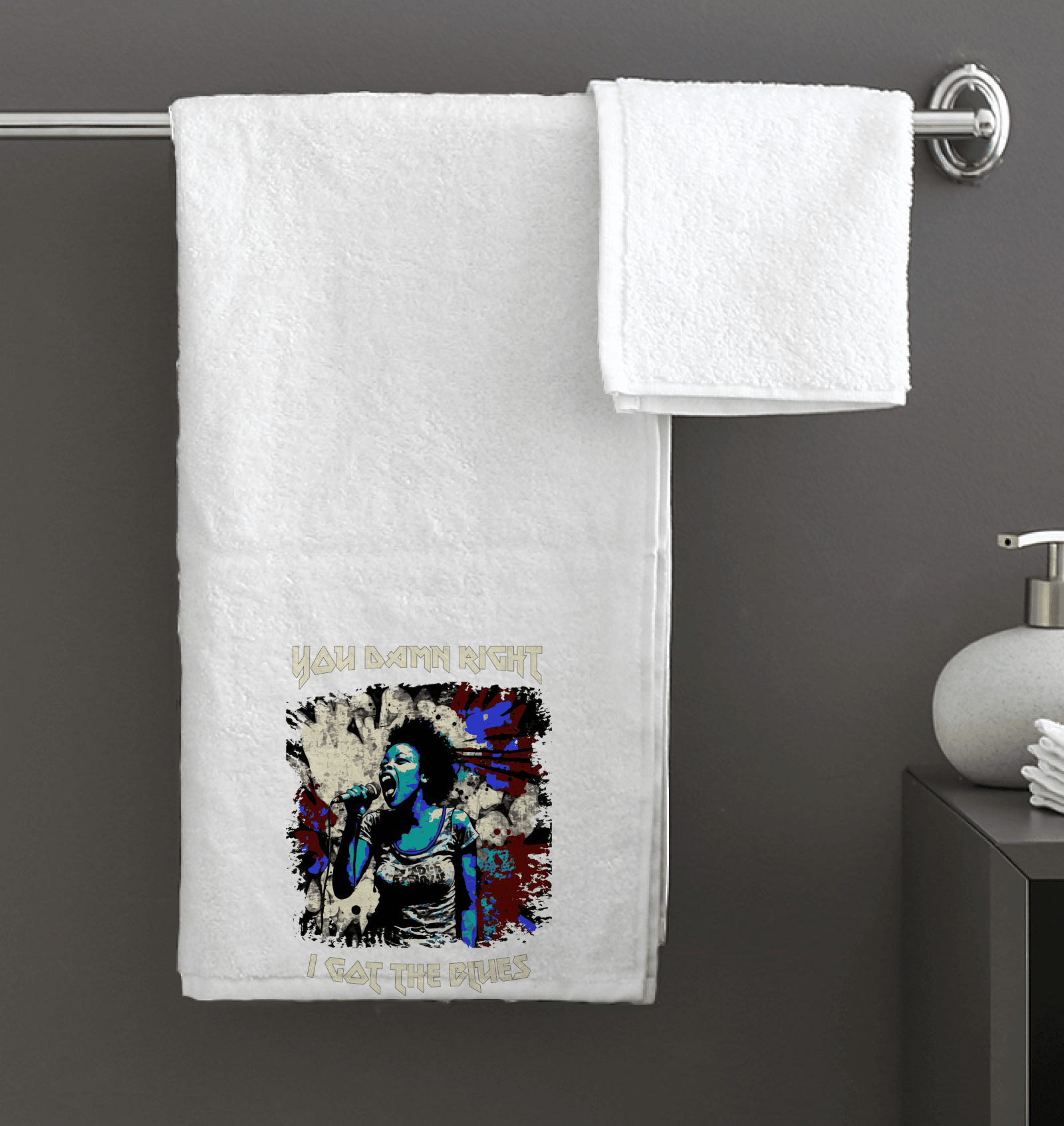 I Got The Blues Bath Towel - Beyond T-shirts