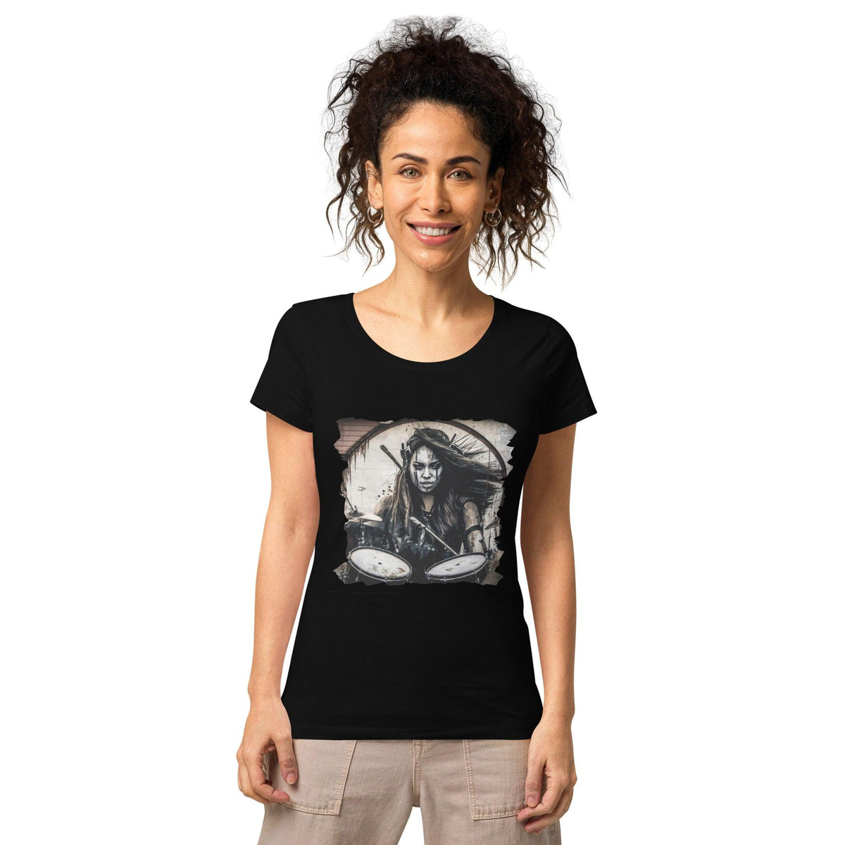 She Owns The Stage Women’s basic organic t-shirt - Beyond T-shirts